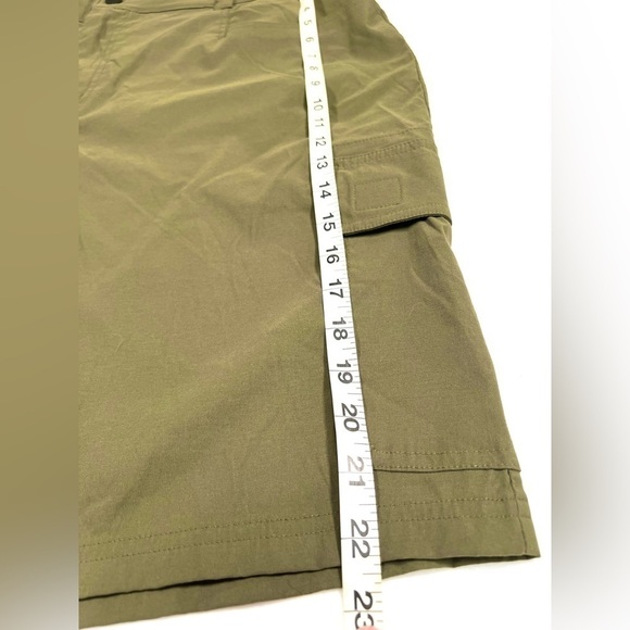 ORVIS Men’s Olive Night Green Cargo Shorts, Pockets Stretchy Size 40 Gorpcore - Picture 14 of 15